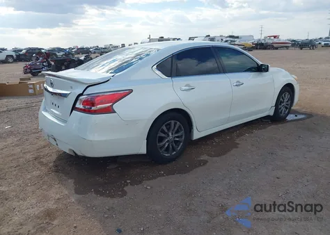 2015 Nissan Altima 2.5 S z USA, uszkodzony, nr VIN 1N4AL3APXFC101696